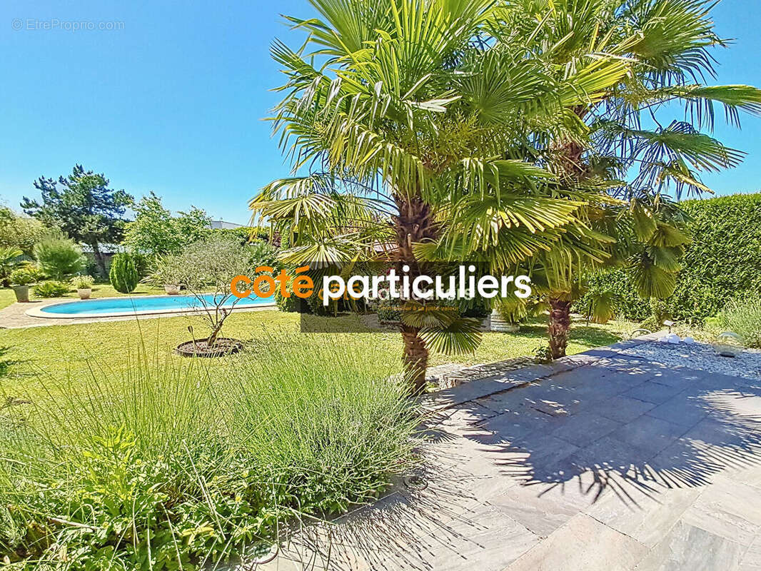 Maison à CHALETTE-SUR-LOING