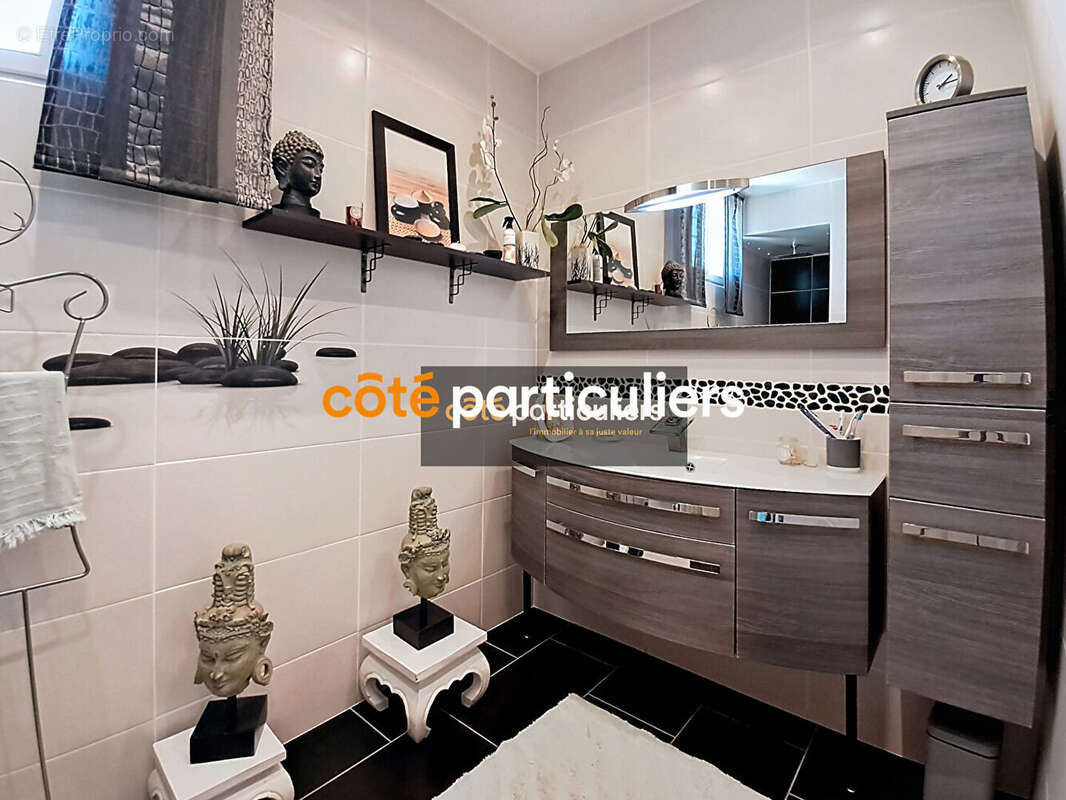 Maison à CHALETTE-SUR-LOING