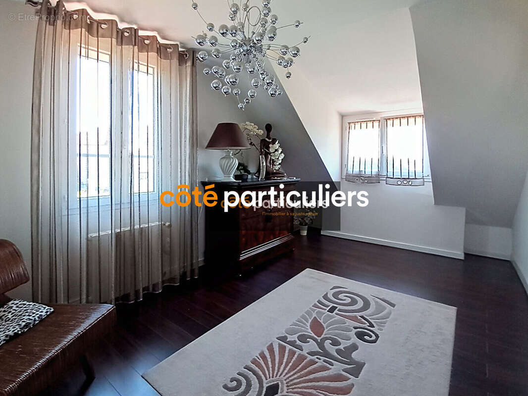 Maison à CHALETTE-SUR-LOING