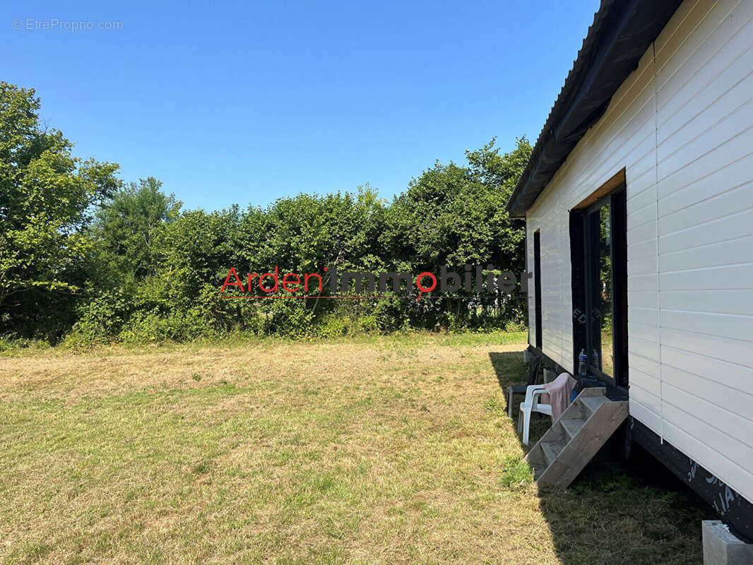 Maison à JUSTINE-HERBIGNY