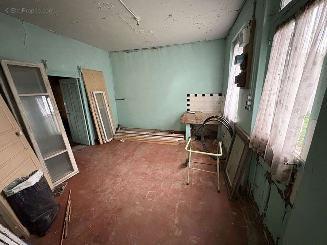 Maison à MOY-DE-L&#039;AISNE