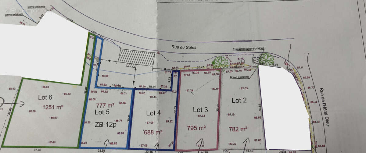 Terrain à TOULIS-ET-ATTENCOURT