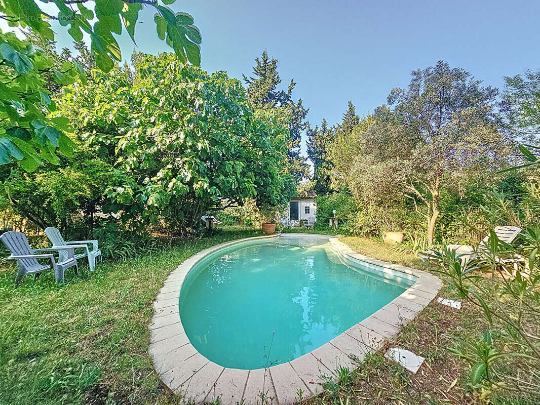 Maison à VILLENEUVE-LES-AVIGNON