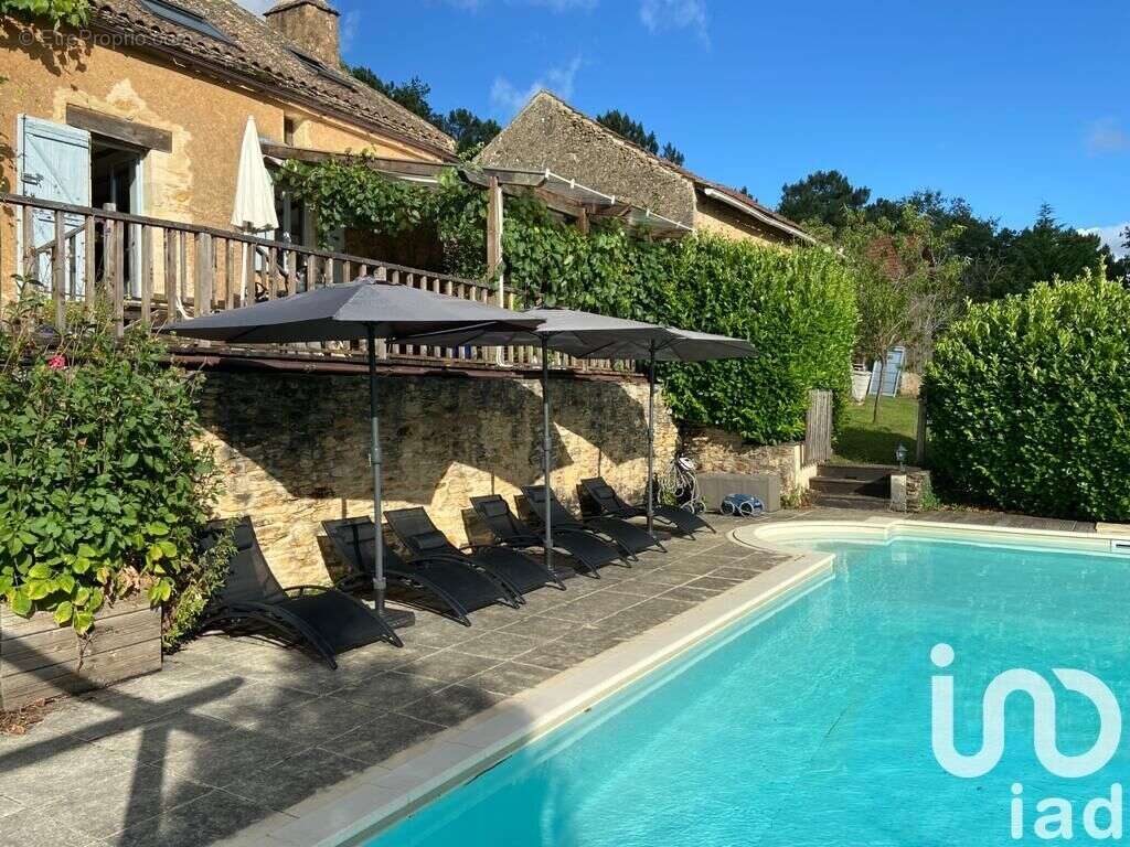 Photo 2 - Maison à BESSE