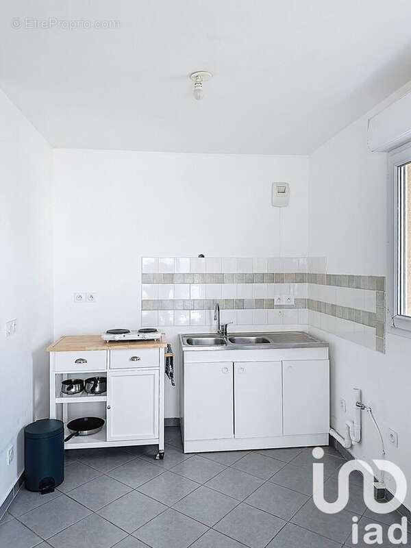 Photo 3 - Appartement à DECINES-CHARPIEU