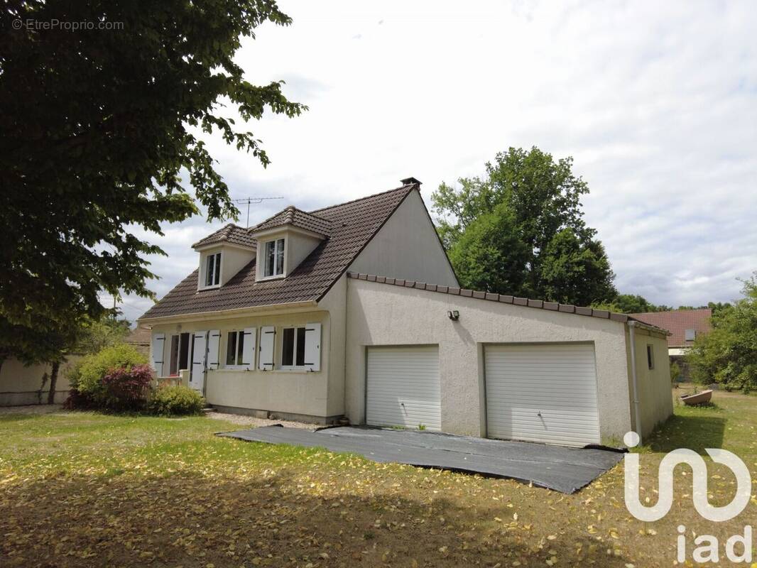 Photo 1 - Maison à ANGERVILLIERS