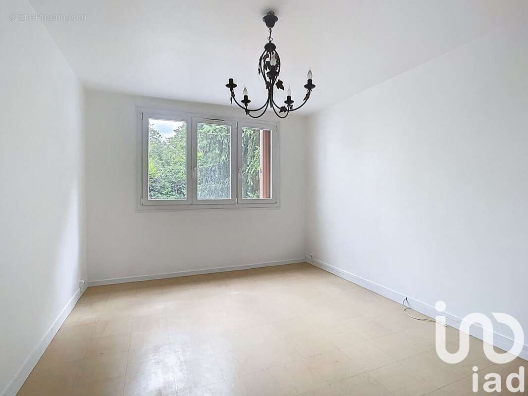 Photo 3 - Appartement à SAINT-MAUR-DES-FOSSES