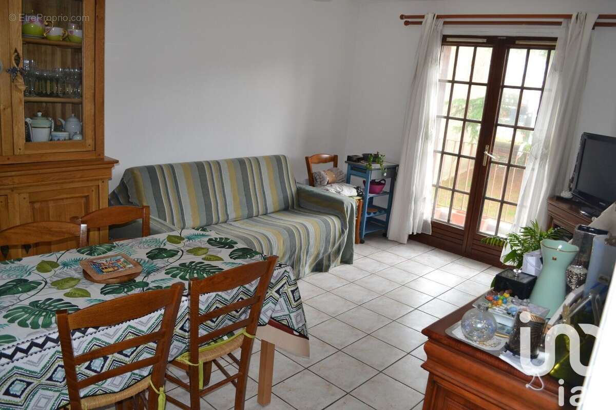 Photo 4 - Appartement à BURES-SUR-YVETTE