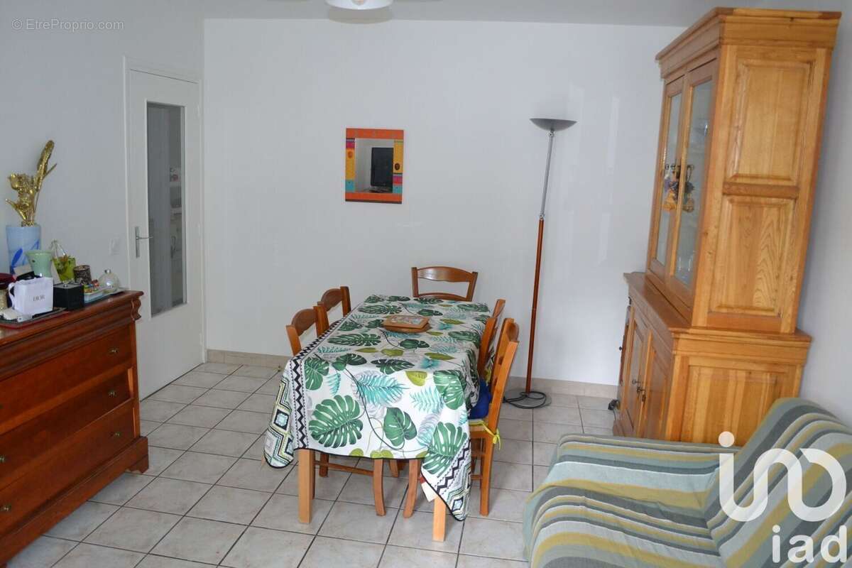 Photo 5 - Appartement à BURES-SUR-YVETTE