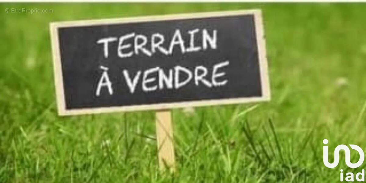 Photo 1 - Terrain à CAMORS