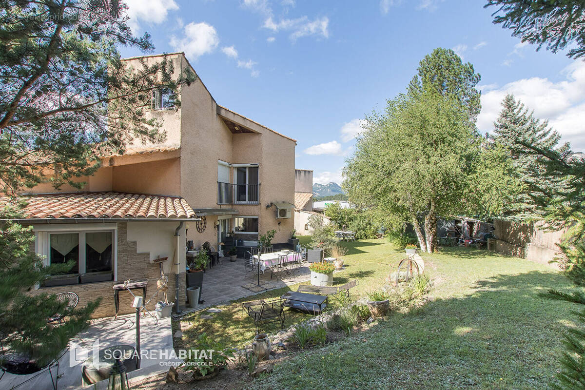 Photo 1 - Maison à LE POET