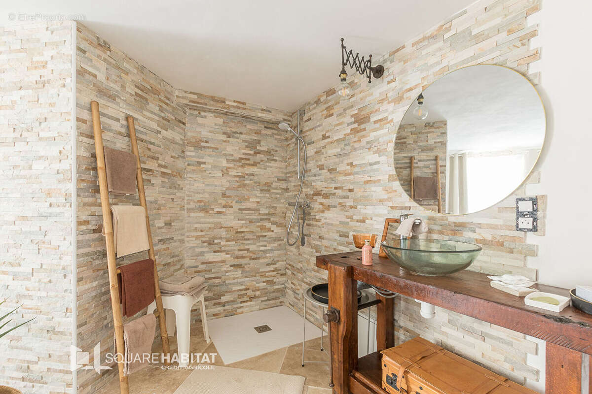 Photo 9 - Maison à LE POET