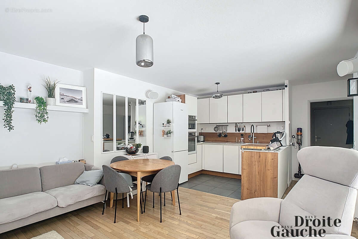 Appartement à VILLE-D&#039;AVRAY