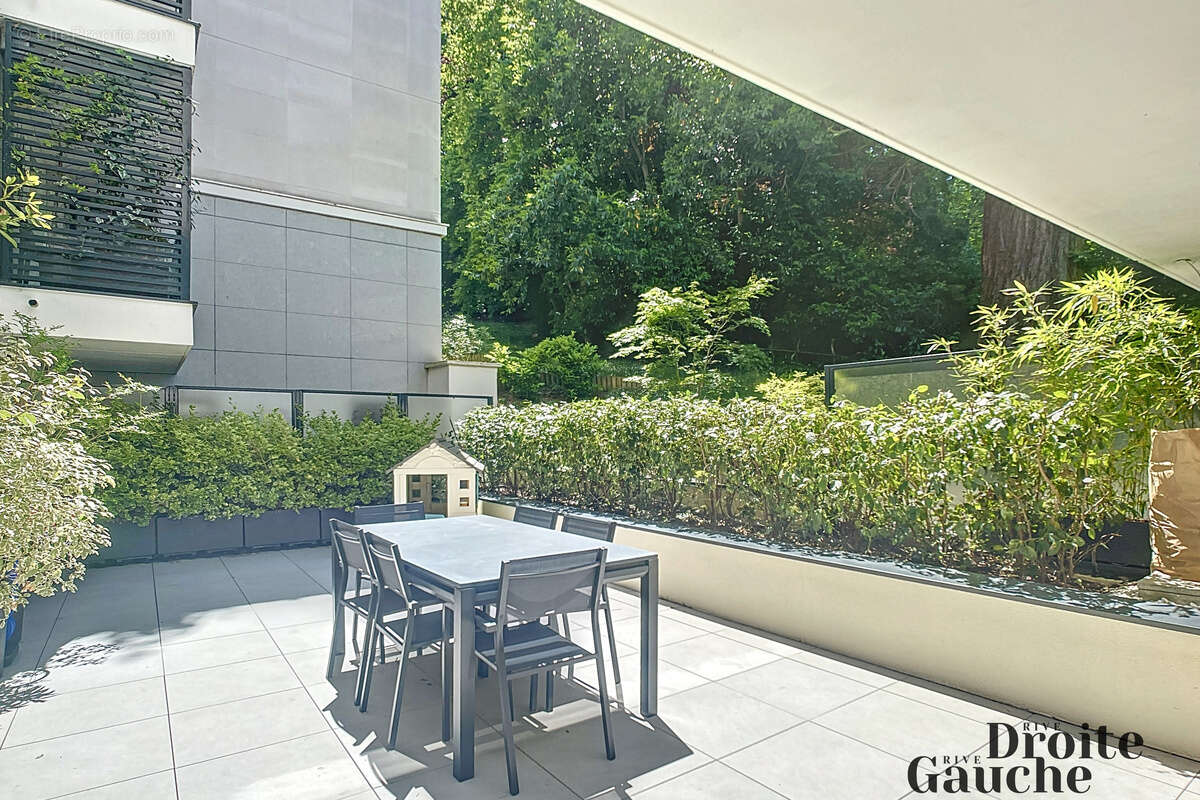 Appartement à VILLE-D&#039;AVRAY