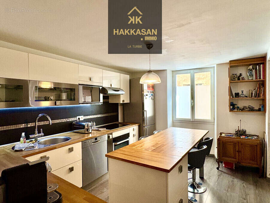 Appartement à PEILLE