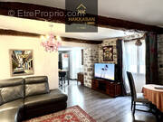 Appartement à PEILLE