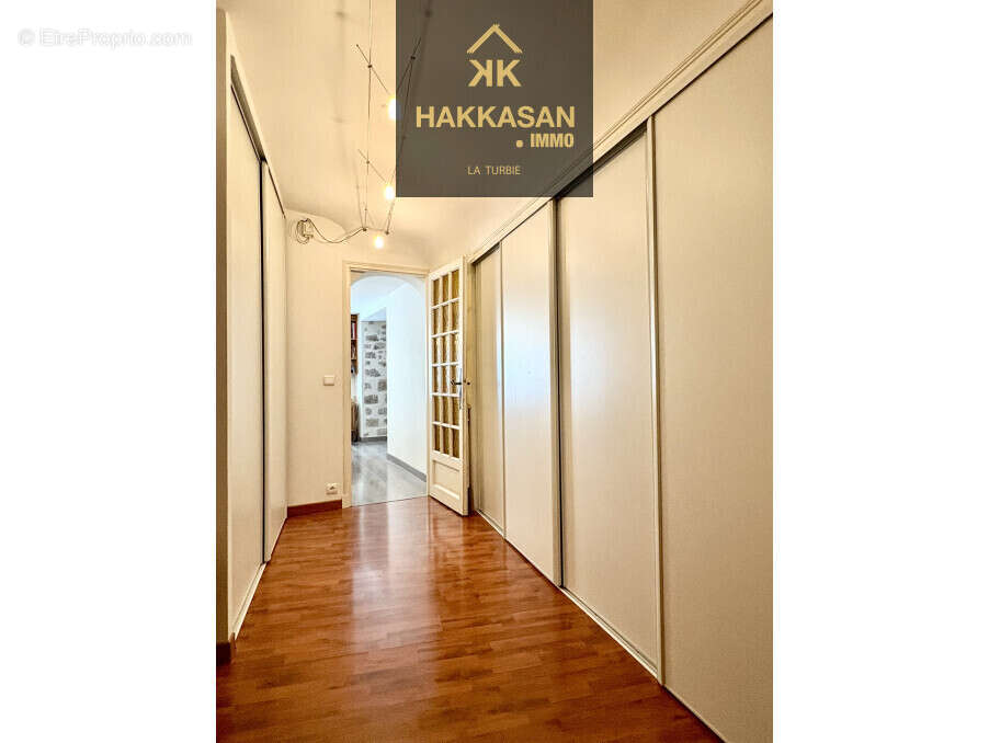 Appartement à PEILLE