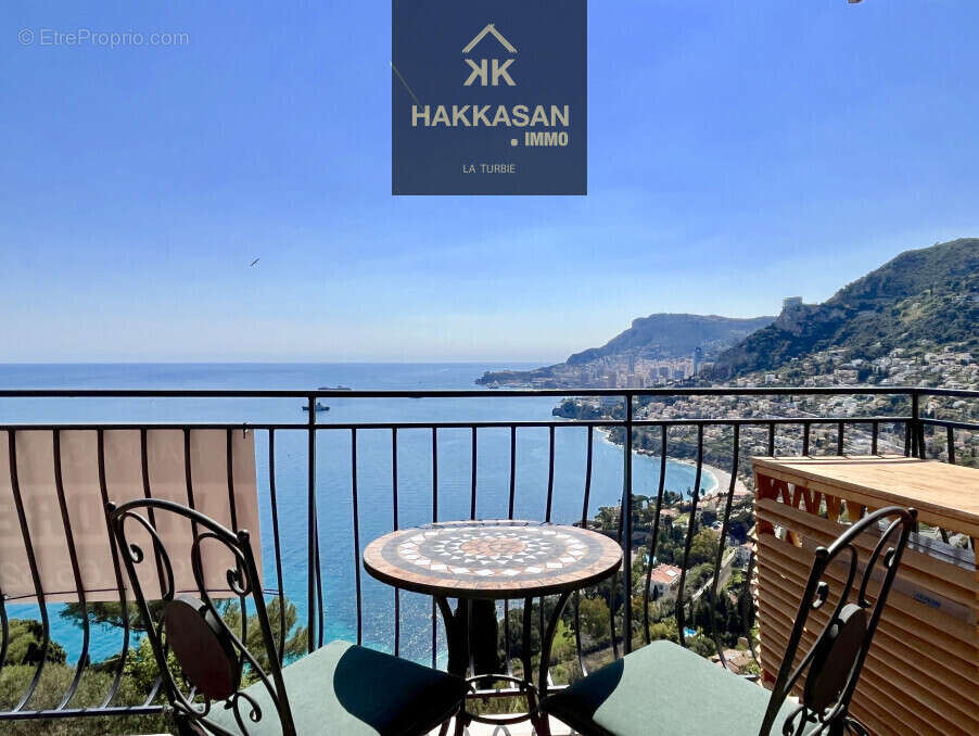 Appartement à ROQUEBRUNE-CAP-MARTIN