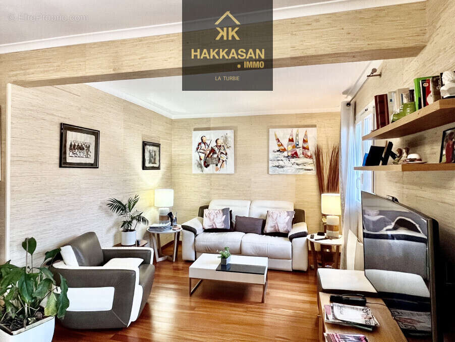 Appartement à LA TURBIE
