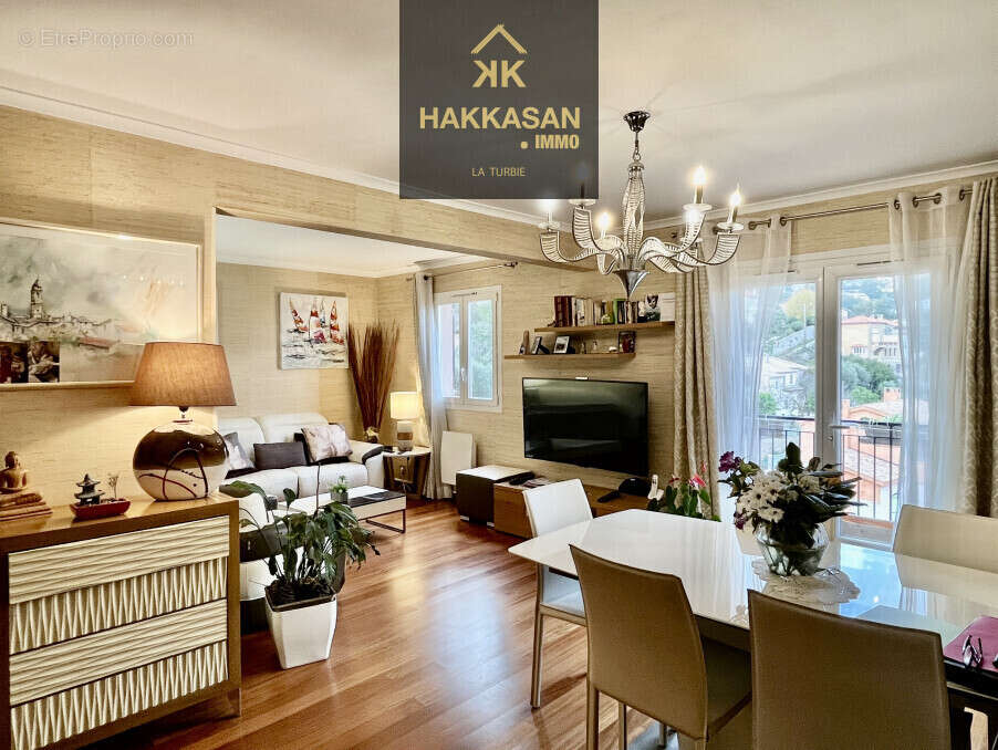 Appartement à LA TURBIE