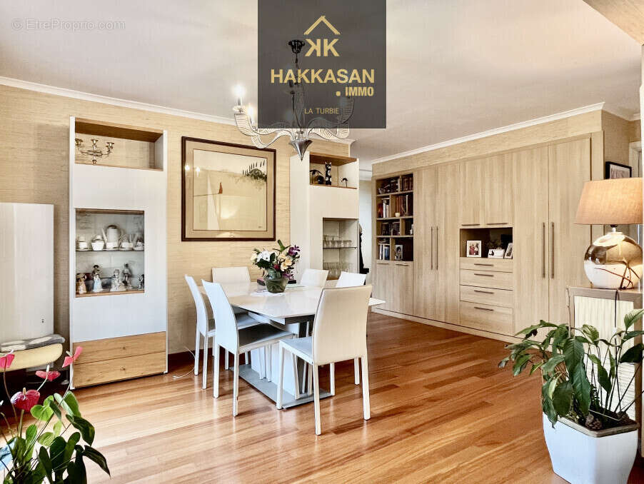 Appartement à LA TURBIE