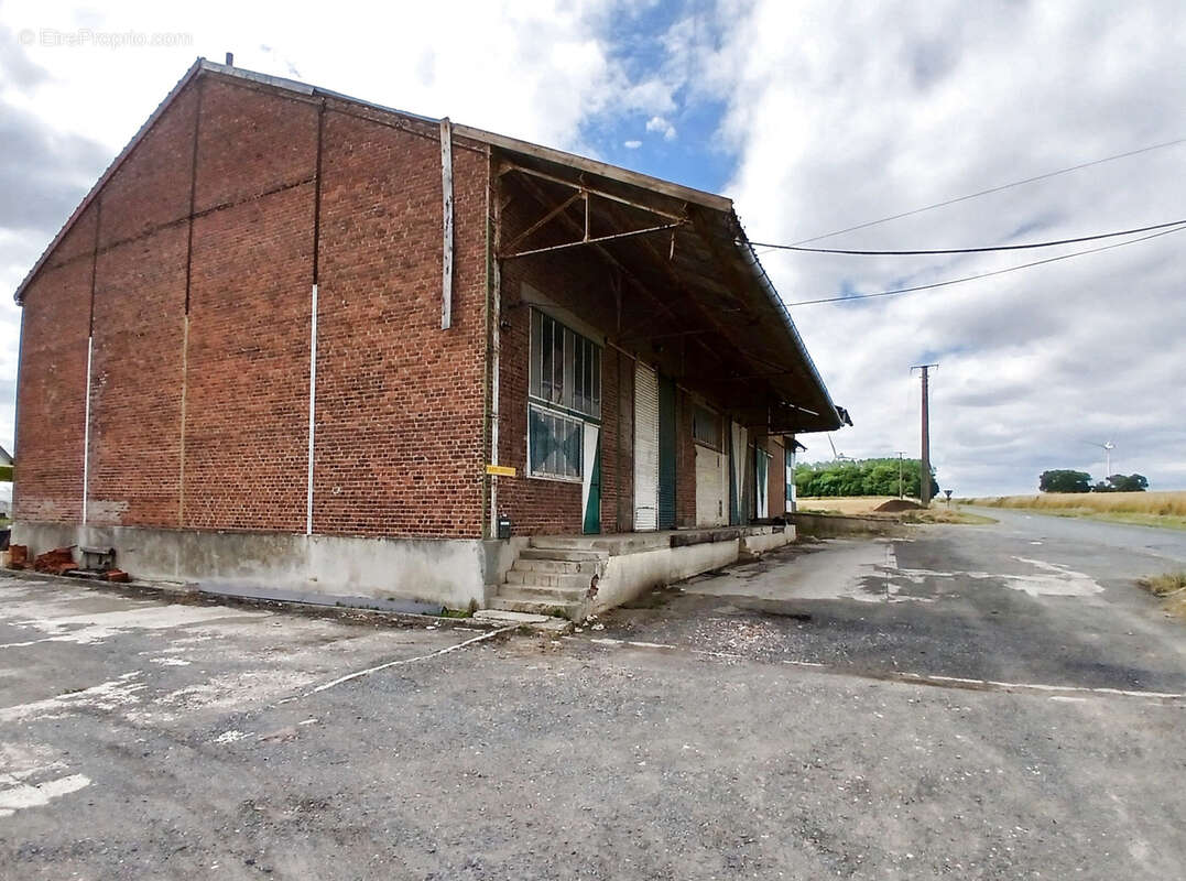 Maison à CROISILLES