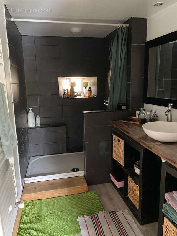 Maison à LA CHAPELLE-MOULIERE