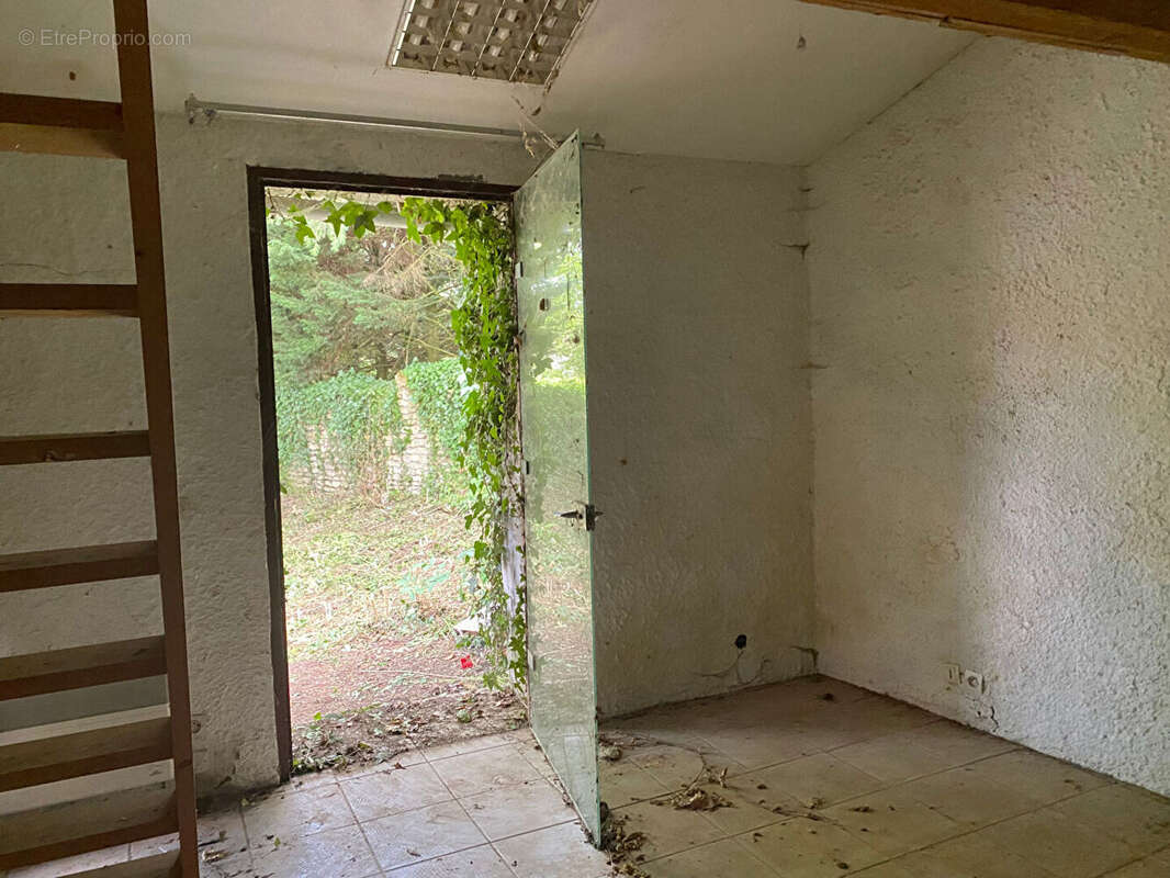 Maison à GERMOND-ROUVRE