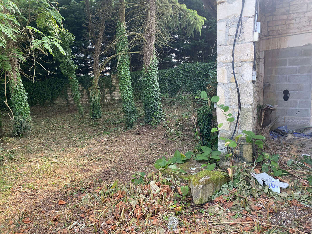 Maison à GERMOND-ROUVRE