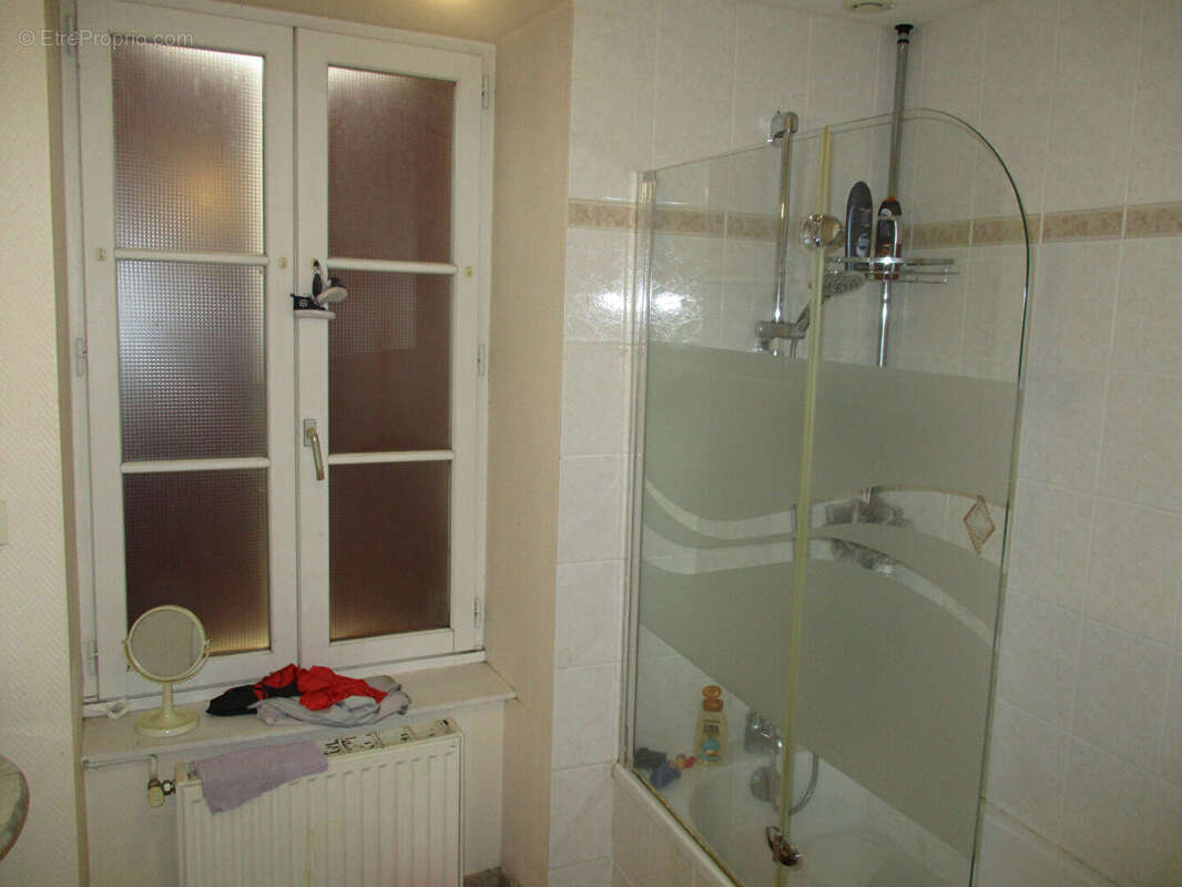 Maison à AZAY-LE-BRULE