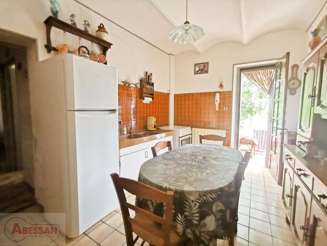 Maison à ROBIAC-ROCHESSADOULE