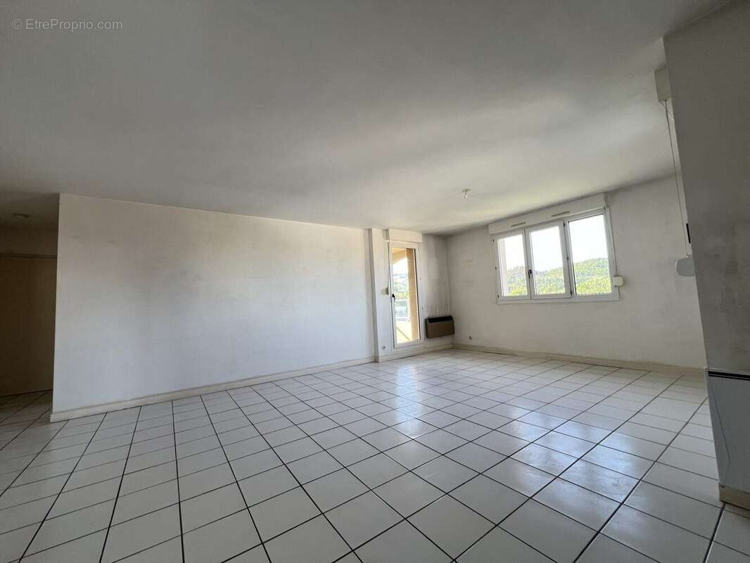 Appartement à LA TALAUDIERE