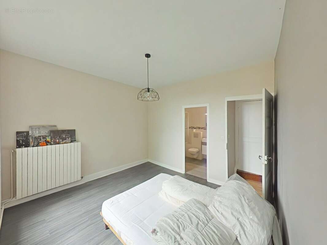 Maison à SAINT-JUST-SAINT-RAMBERT