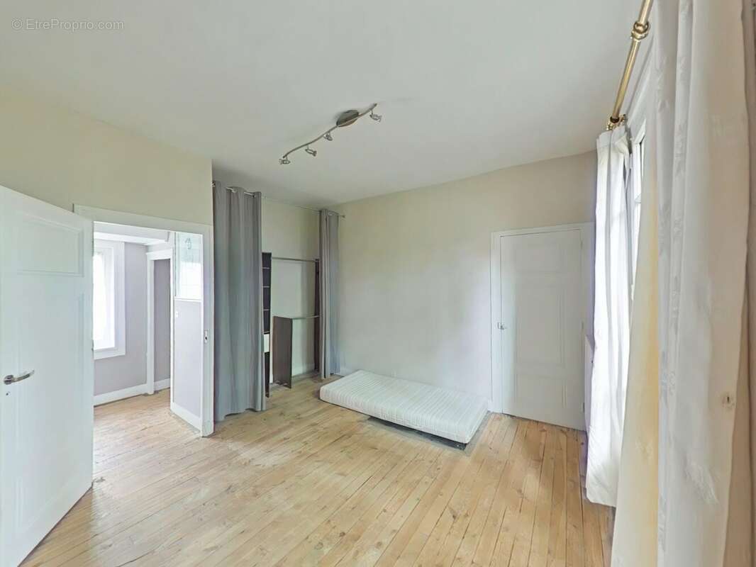 Maison à SAINT-JUST-SAINT-RAMBERT