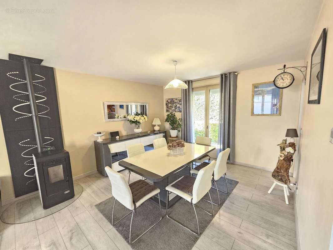 Maison à LA TALAUDIERE