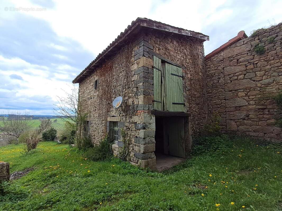 Maison à SAINT-PAL-DE-CHALENCON
