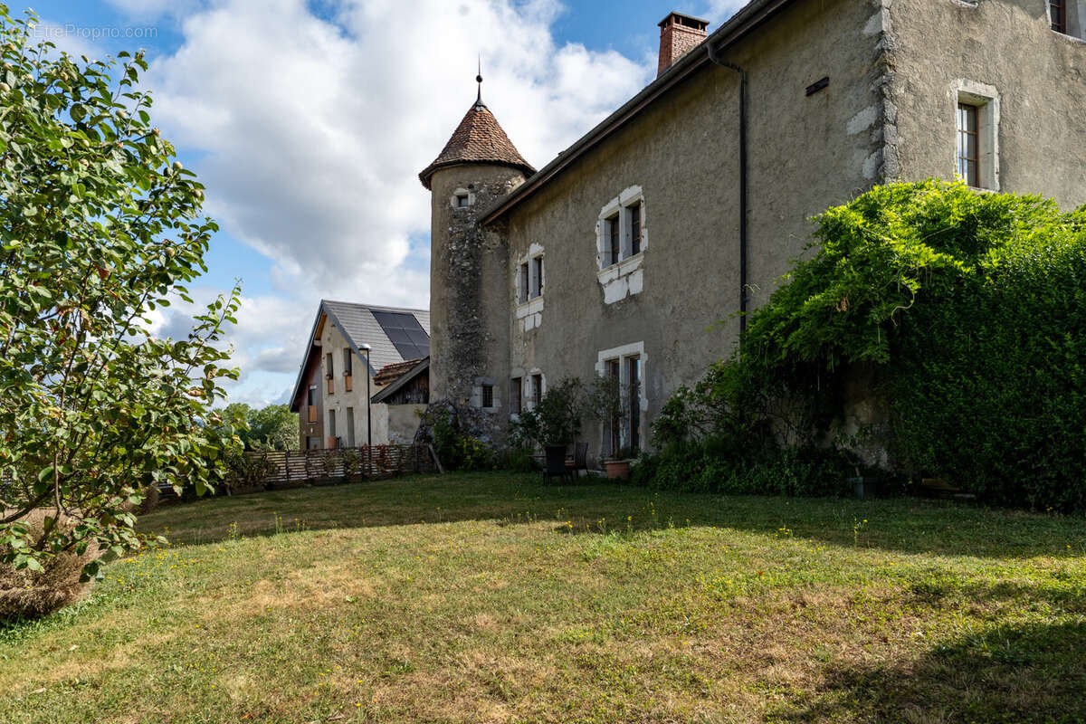 Appartement à QUINTAL