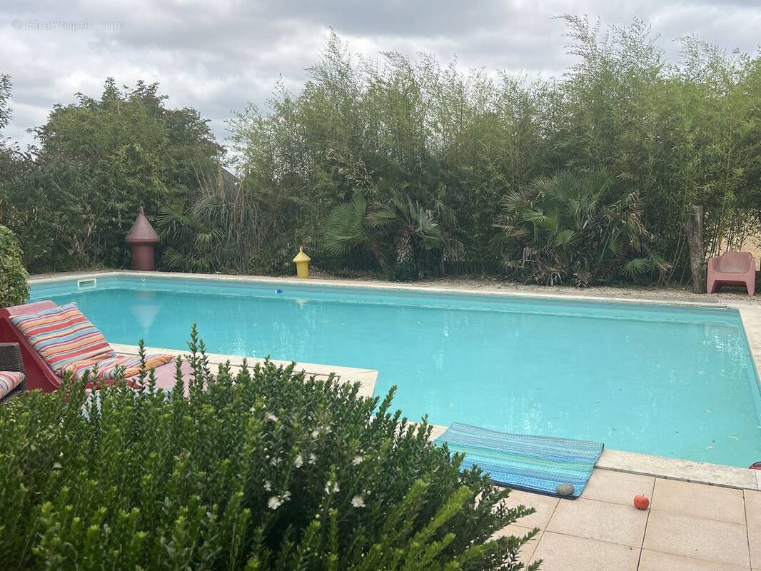 Maison à SAINT-QUENTIN-DE-BARON