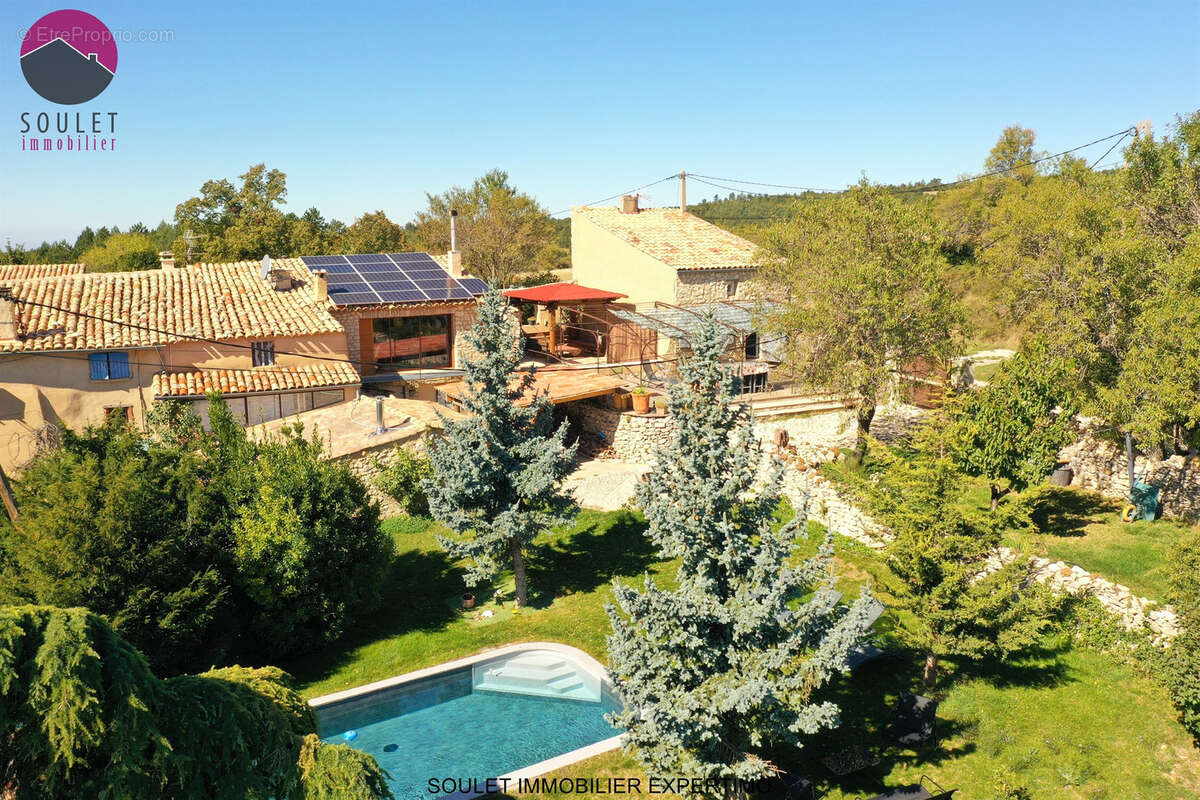 Maison à VILLES-SUR-AUZON