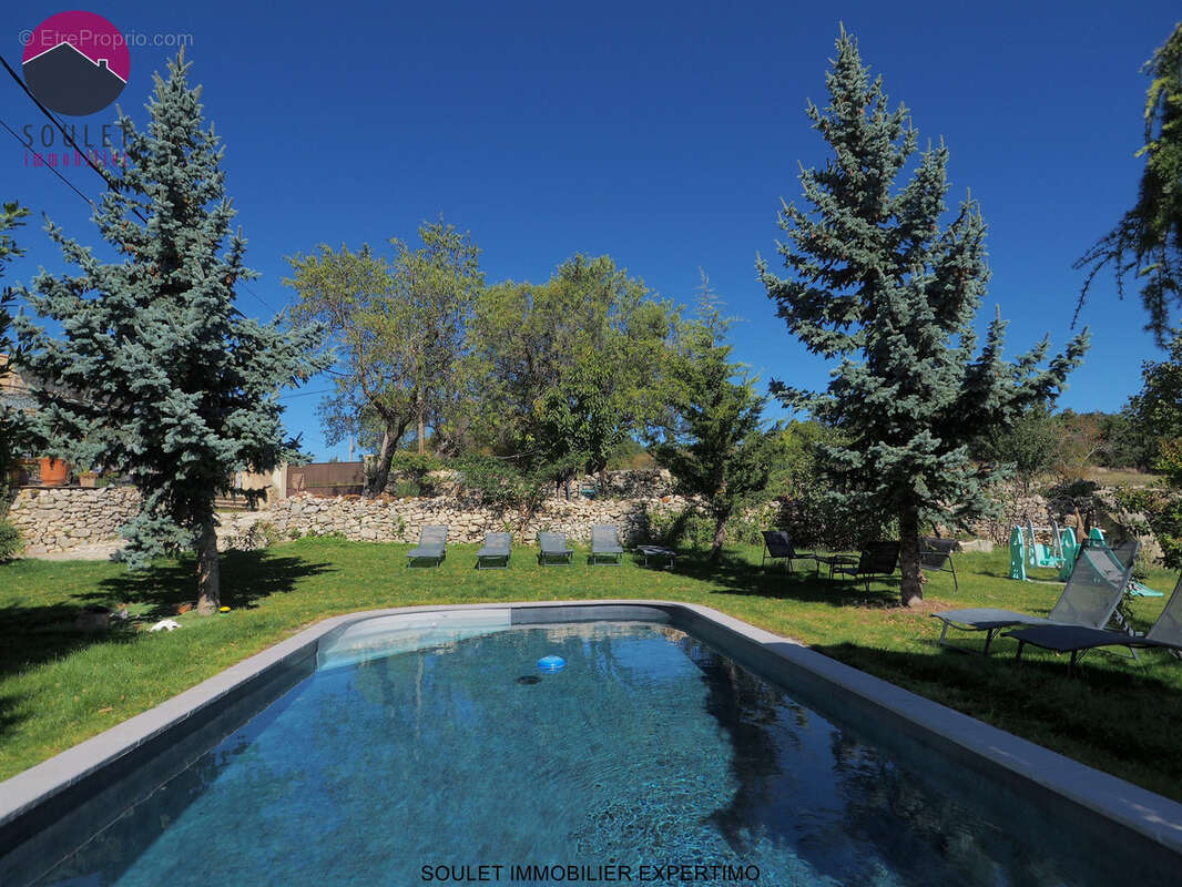 Maison à VILLES-SUR-AUZON