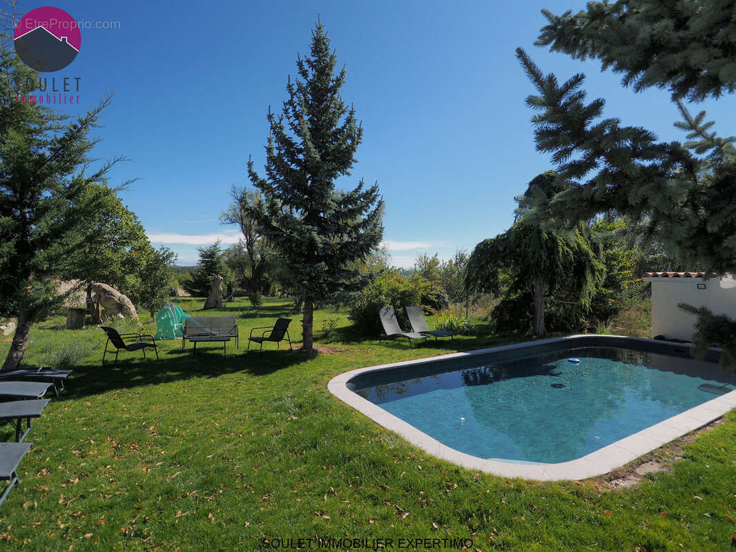 Maison à VILLES-SUR-AUZON