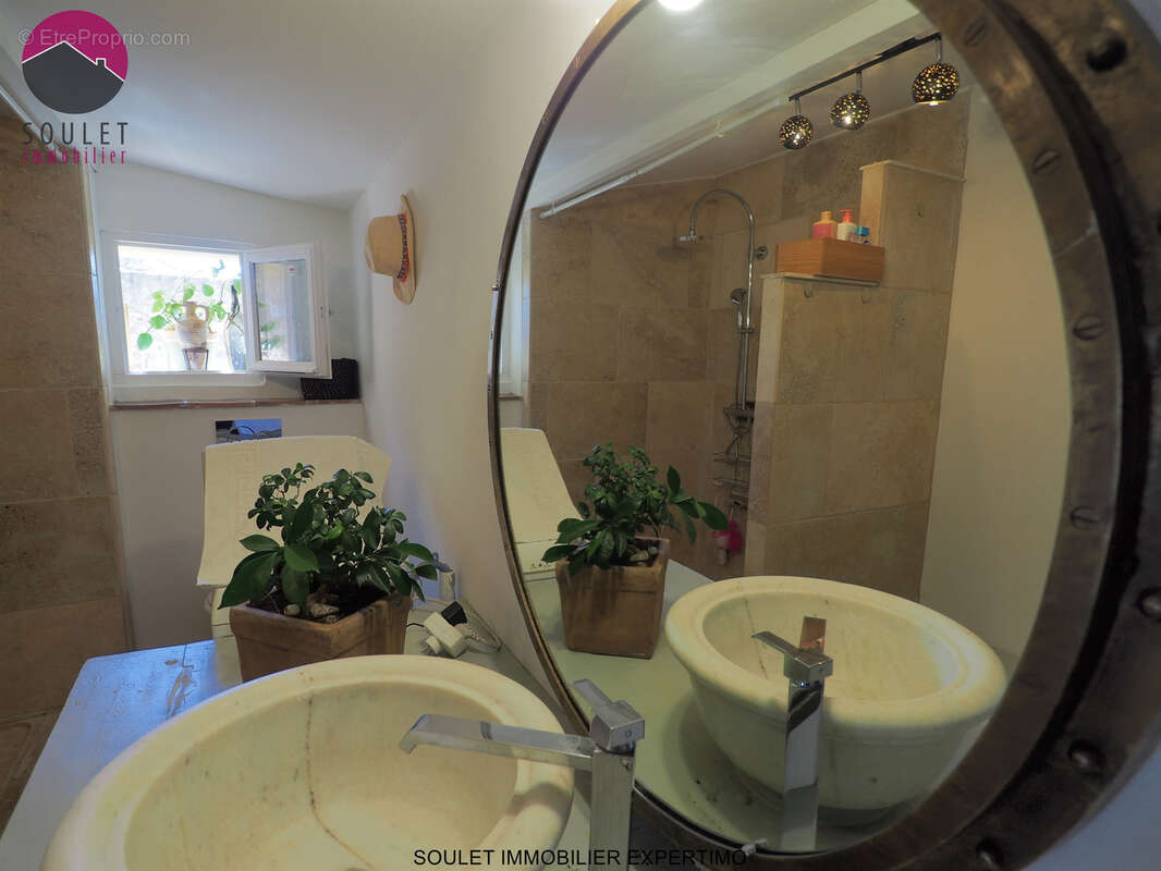 Maison à VILLES-SUR-AUZON