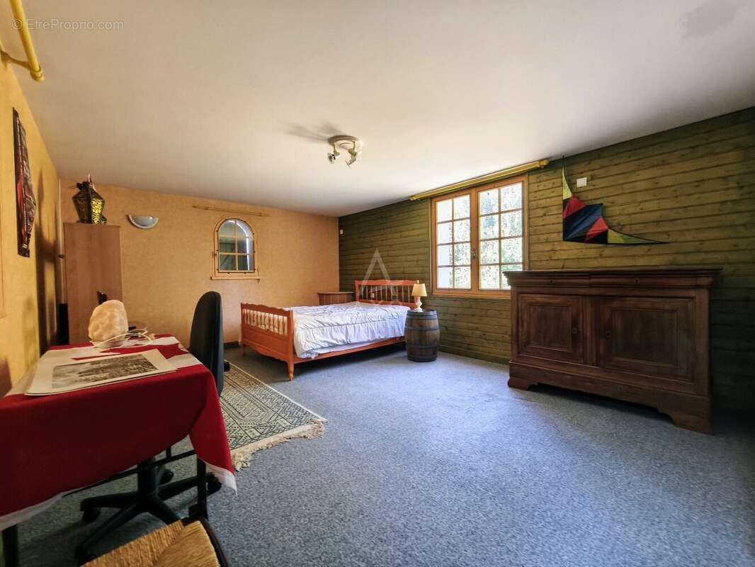 Maison à SAINT-QUENTIN-EN-MAUGES