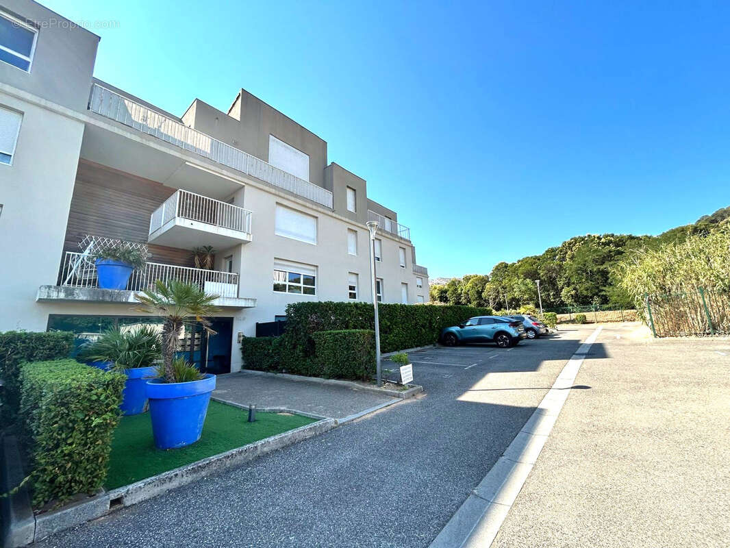 Appartement à MARSEILLE-9E