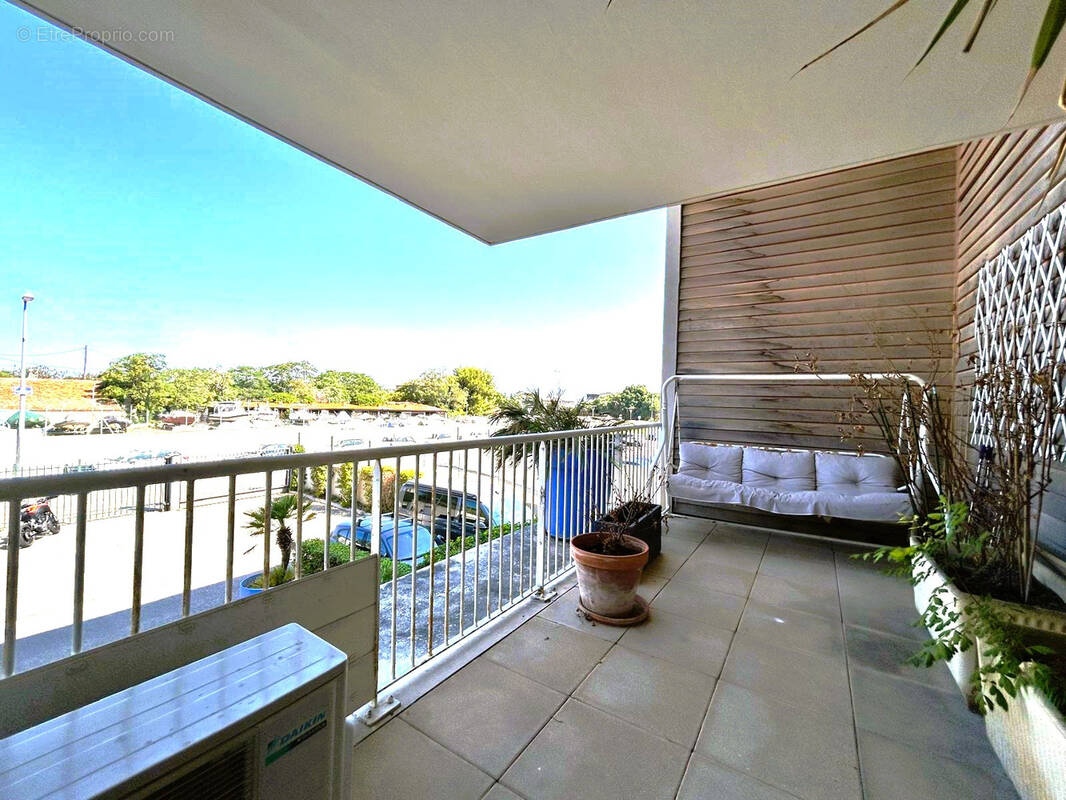 Appartement à MARSEILLE-9E