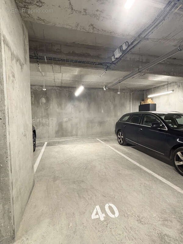 Parking à PUTEAUX