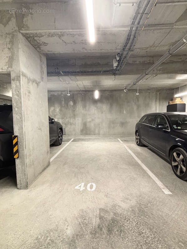 Parking à PUTEAUX