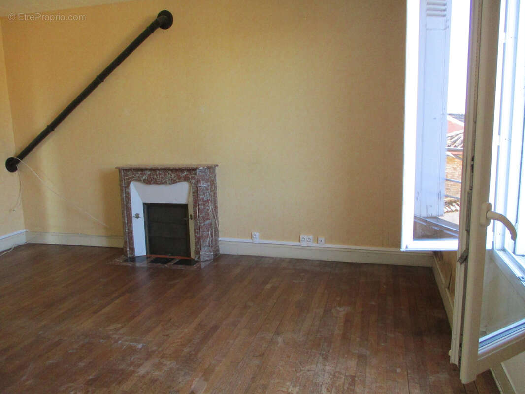 Maison à CEAUX-EN-COUHE