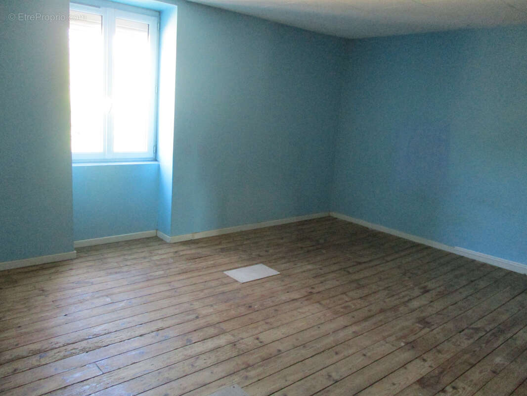 Maison à CEAUX-EN-COUHE