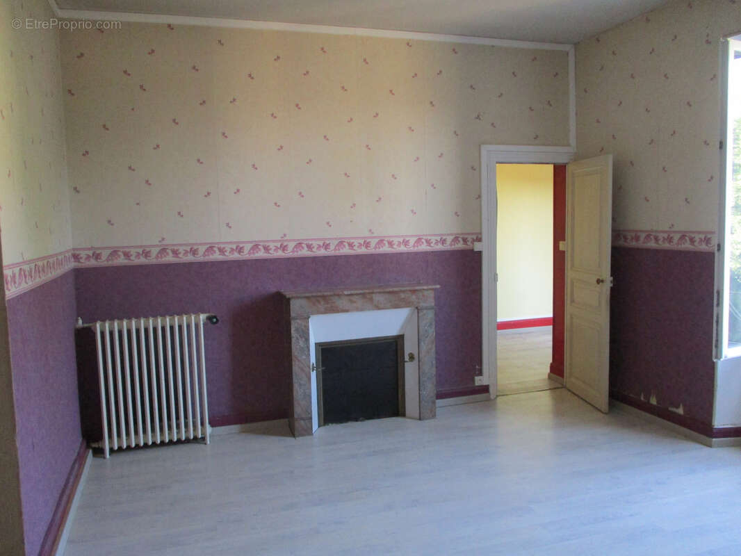 Maison à CEAUX-EN-COUHE